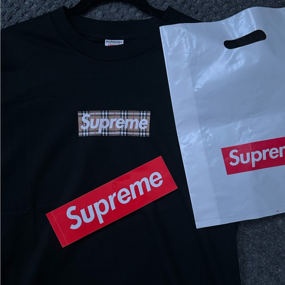 Supreme Burberry Box Logo T Shirt